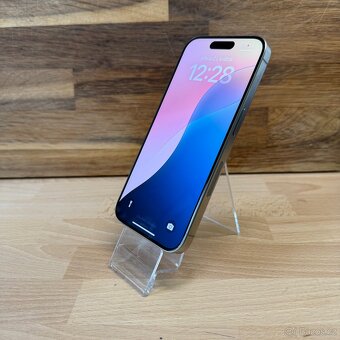 iPhone 15 Pro 128GB, šedý, 100% baterie (rok záruka) - 11