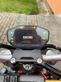 Ducati Monster 821 - 11