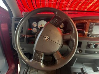 Dodge RAM 3500 - 11