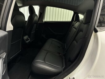 Tesla Model Y Long Range AWD Bílá Perleť - 11