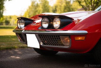 Chevrolet Corvette Stingray 1972 v pěkném stavu - 11