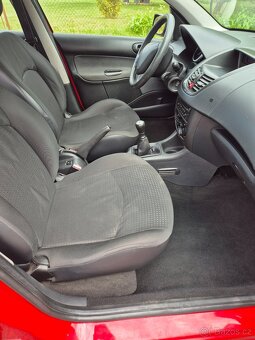 Peugeot 206+...spolehlivé auto za rozumnou cenu - 11