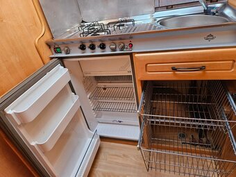 Karavan Hobby 495 - 11