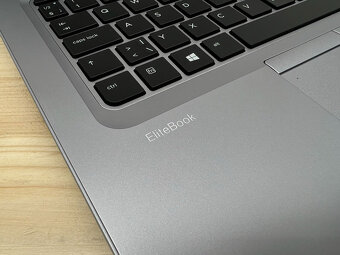 HP EliteBook i5, 8 GB DDR4, SSD 256Gb, WIN11, podsv. klav. - 11