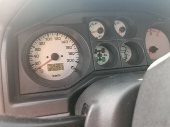 Mitsubishi Pajero 3.2 DI-D 4x4 - 11