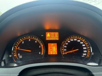 Toyota Avensis 2,2 diesel Automat převodovka - 11