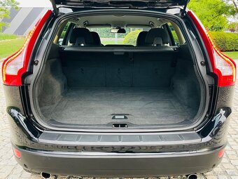 Volvo XC60 2.4D 5VÁLEC 4x4 AUTOMAT NAVIGACE SENZORY - 11