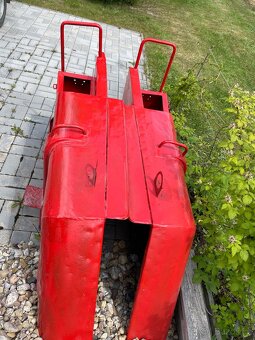 Blatníky Zetor 25 - 11