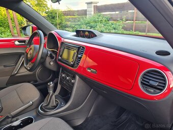 Volkswagen Beetle 1.6TDI 77kW zak. v ČR 49tKM - 11