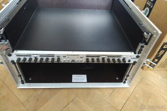 Thon L-Rack 6U Eco 43 RA + Adam Hall 8756 Rack Tray - 11