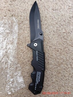 Svítilna LED taktická. - 11