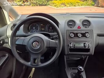 Caddy Maxi 1.6 TDI,7.míst,tažné,serviska,bez koroze,klima - 11