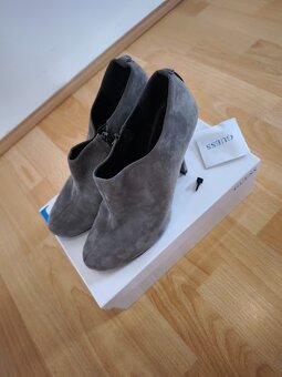 Dámské Guess boty v.40 bar.MGREY - 11