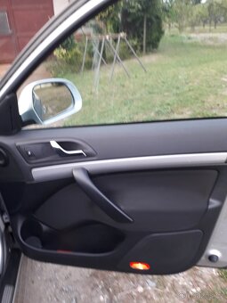 Škoda Octavie 2 facelift 2.0 TDI 103kw r.v.2011 - 11