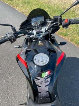 Aprilia Tuono, obsah 125 cm3, POUZE 2800 KM - 11