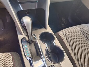 Chevrolet Equinox 3.0 benzín Top - 11