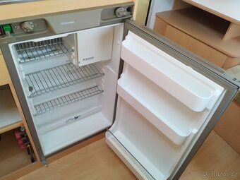 DELTA č.726 pro 4. Fr. postel. Bojler. 1200 kg. Rok 2003 - 11