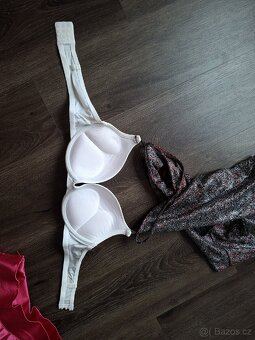 Originální plesové šaty - 11