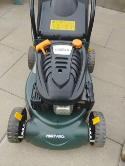 Prodám 3 rotační sekačky Husqvarna,Hecht, Power Force GARDEN - 11