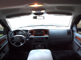 Dodge RAM 5.9Cummins Diesel 4x4 Pickup - 11