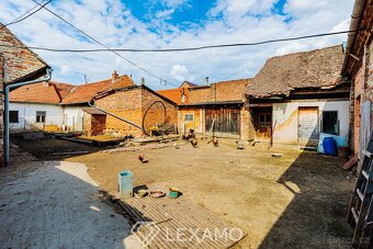 Prodej rodinného domu, Hrádek - okres Znojmo, ev.č. 00268 - 11