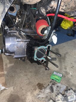 Pitbike Stomp 140 - 11