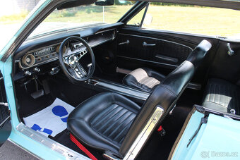 1965 Ford Mustang Coupe, 289 V8, automat, velmi pěkný - 11