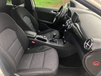 Mercedes Benz B180 2014 - 11
