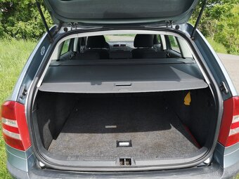 ŠKODA OCTAVIA COMBI DSG 2.0TDi TAŽNÉ ZAŘÍZENÍ R.V.2006 - 11