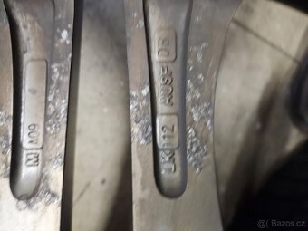 Kompletní kola na AudiQ5 Zimní pneu 255=45R20 - 11