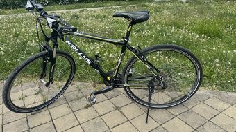Trekové kolo KELLYS Axis – 28” kola L - 11