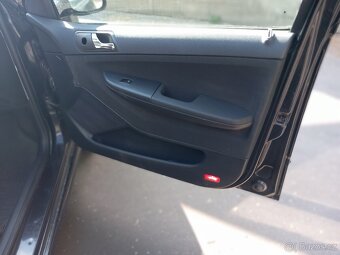 Škoda Fabia 1.4i 16V 74 kW Facelift Kombi Klima Model 2006 - 11