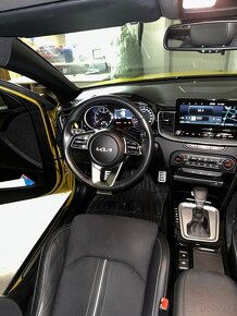 KIA XCeed 1.5 T-GDi DCT - Black Edition - - 11