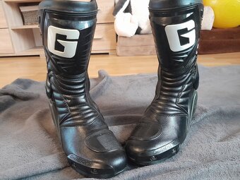 Dámská dvoudílná kombinéza 4SR, moto boty Gaerne - 11