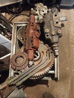 Náhradní díly na UNC - 11