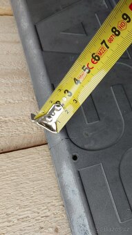 Nissan Patrol – Lišta dveří kufru - 11