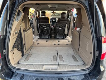 Lancia Voyager 2.8 nafta, 7 mist - 11
