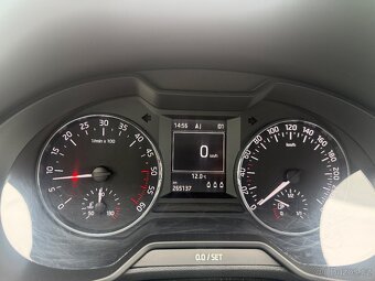 Škoda Octavia 2.0 tdi 110 Kw DSG nová stk - 11