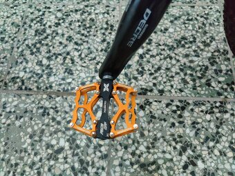 Horské kolo Dema Raveo - 11