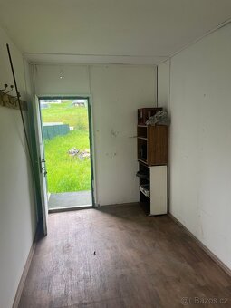Stavební buňka s oknem a dveřmi, rozměr buňky 6x2.45x3m - 11