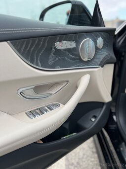Mercedes E 220d cabrio AMG - 11