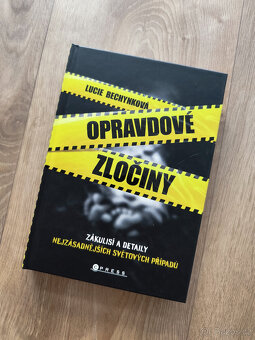Několik knih - různé žánry (Dcera národa, Moje německá matka - 11