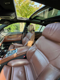 BMW 550i GT, V8 M-POWER, originál M. - 11