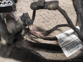 Prodám díly Seat Ateca rv 2017 věci z 5 dveří - 11