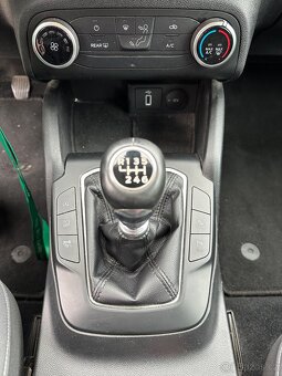 Ford Focus kombi nájezd 72000km - 11