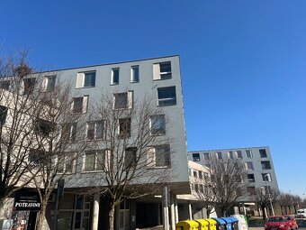 Kompletně zařízené 1+kk na Střížkově, Chotěšovská - 11