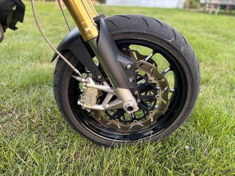 Aprilia Dorsoduro 750 - 11