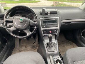 Škoda Octavia II sedan 1.6 tdi, 151 000 km, r.v.2011 - 11