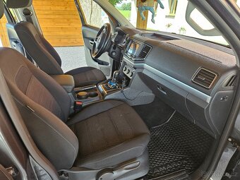 VW Amarok 3,0 V6 TDI 4Motion 8AUT HighLine - 11