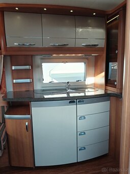 Karavan Hobby 495 - 11